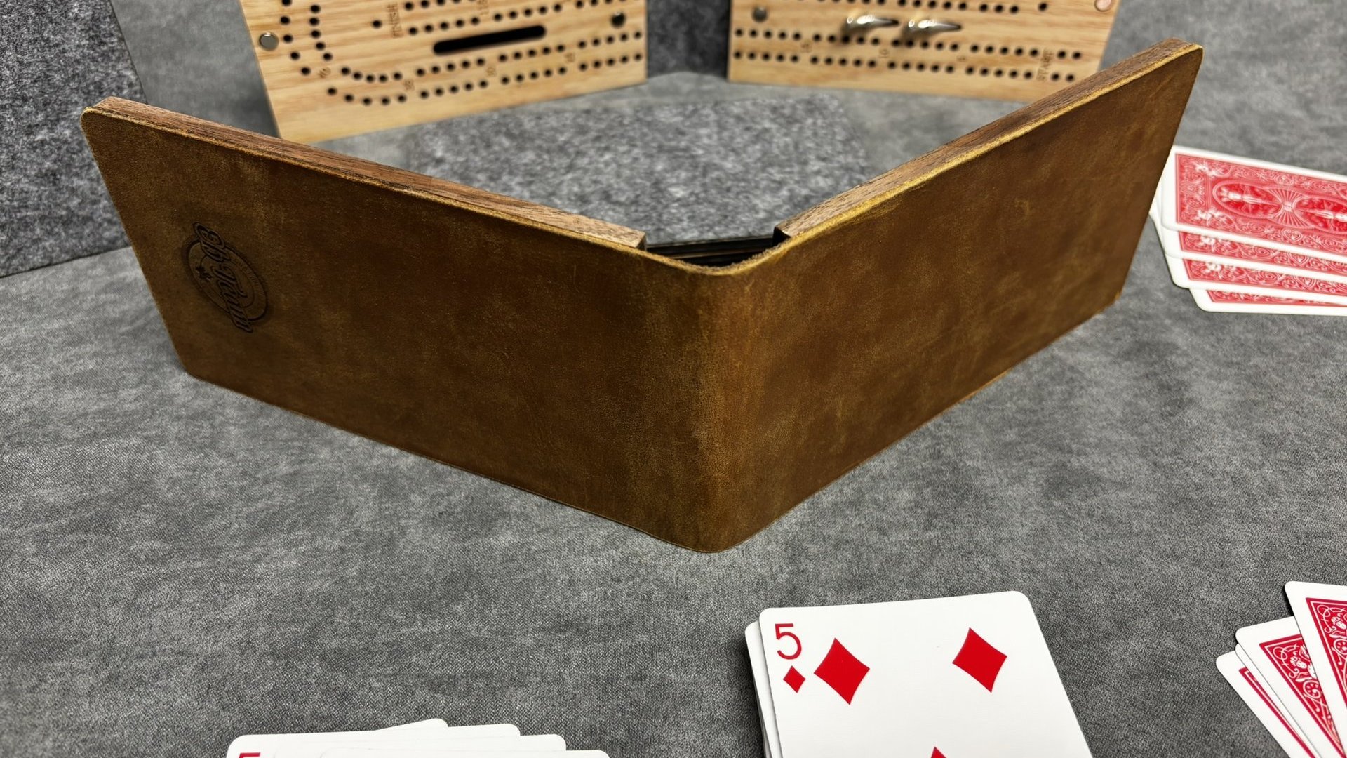 Compact Leather Folding Travel Cribbage Board with Metal Pegs – Portable Walnut Game for Camping & On-the-Go Fun