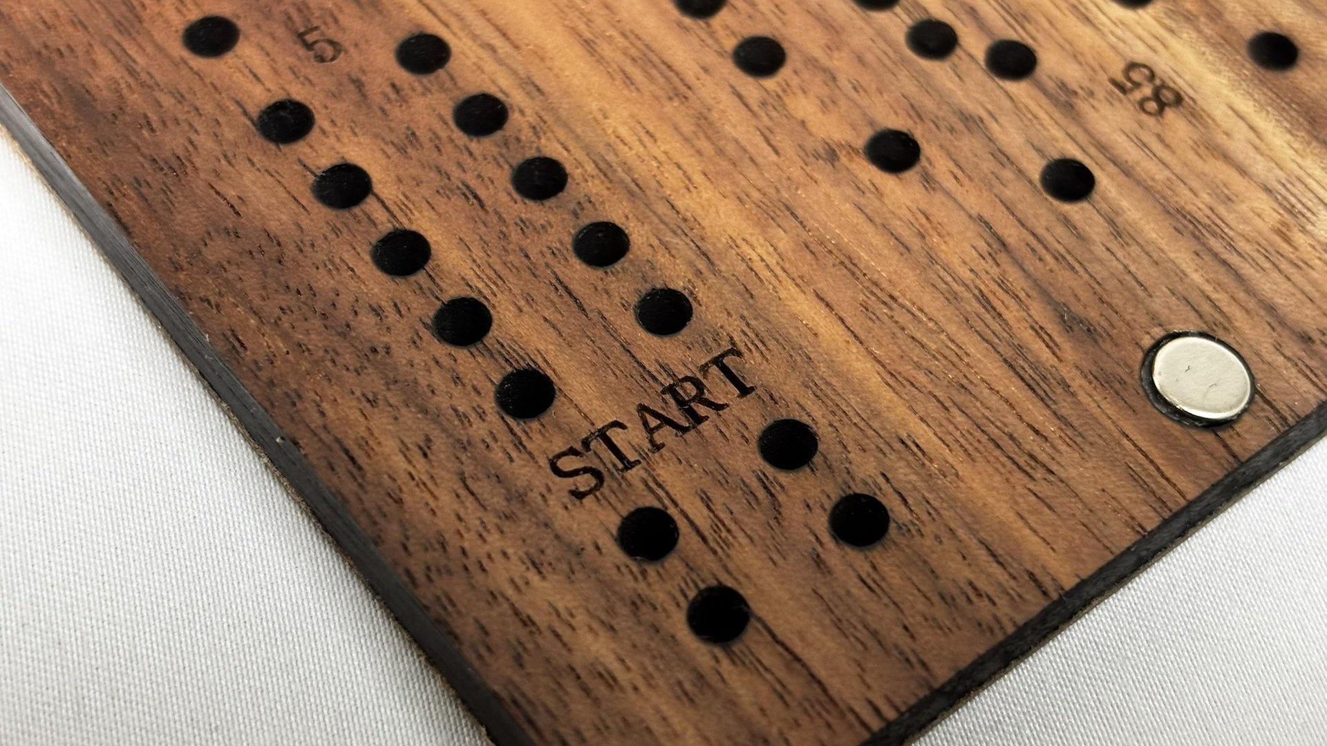 Compact Leather Folding Travel Cribbage Board with Metal Pegs – Portable Walnut Game for Camping & On-the-Go Fun