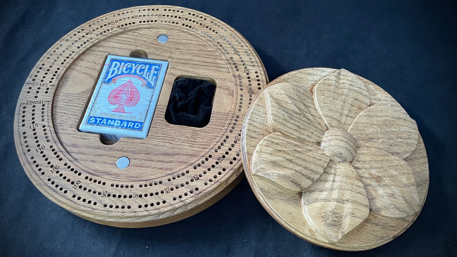 Dog Wood Flower Round Oak Cribbage Board Game (Personalized)